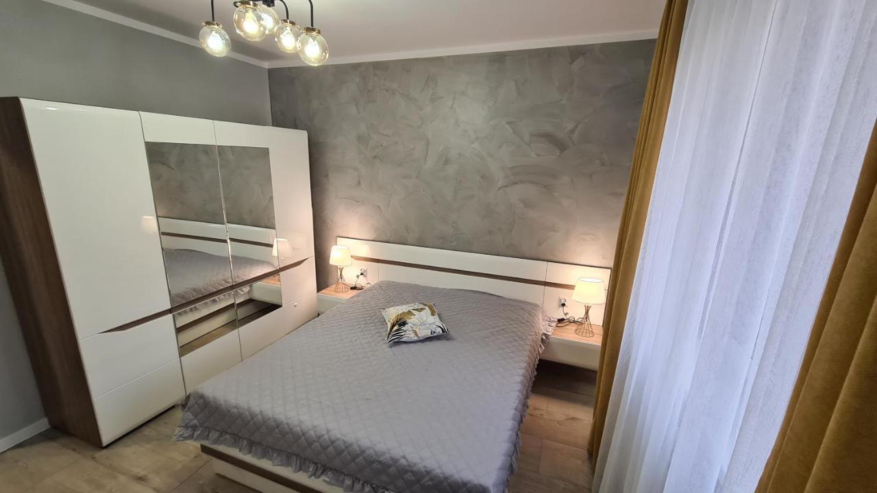 Apartament Deluxe 3 Apartment Освиенцим Екстериор снимка