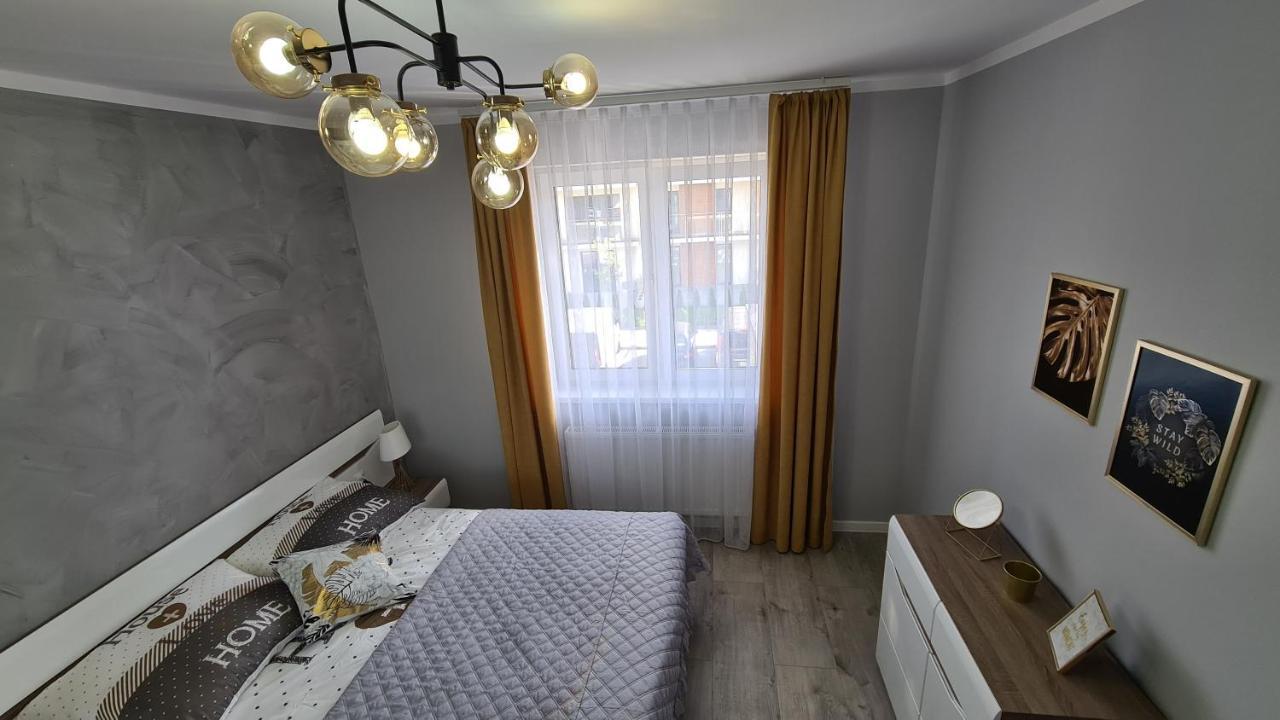 Apartament Deluxe 3 Apartment Освиенцим Екстериор снимка